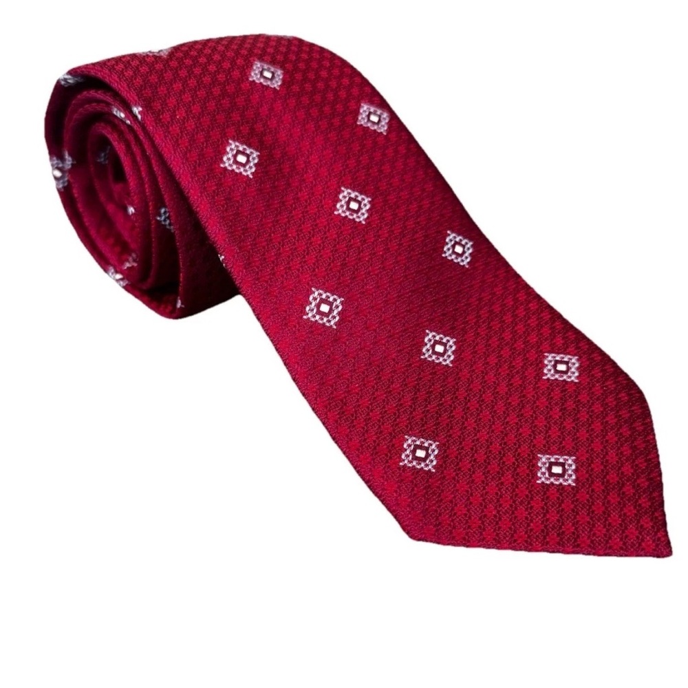 David Donahue Red Blue Geometric Neck Tie 100% Silk Handmade 3.25 inches